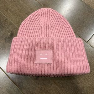 Acne Face-patch beanie blush pink